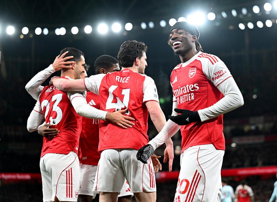 世界杯赛事直播app下载-4连胜终结 阿森纳1-1小蜜蜂 领先优势缩至4分 马丁内利失绝杀单刀