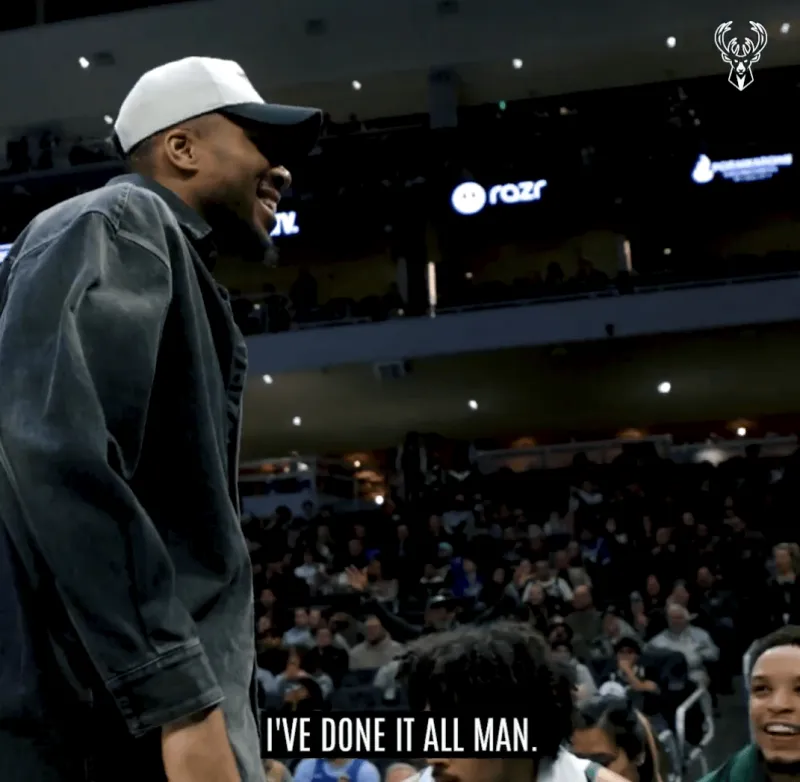 世界杯官方平台-弟弟生涯首分！字母打趣：我可以退役了，我已经功成名就了